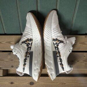Nike Women's React Infinity Run Flyknit 2 Leopard running shoes size 6